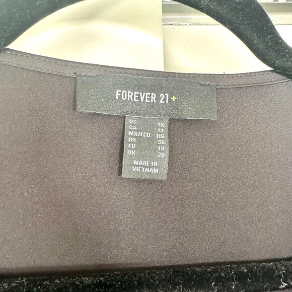 Black Satin Surplice Long Sleeve Bodysuit - 1X - Picture 4 of 11